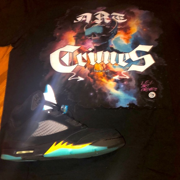 Exclusive, brand new Limited edition         L.E.S Art Crimes size XL🙆🏽‍♂️🔥🔥 - Picture 3 of 4